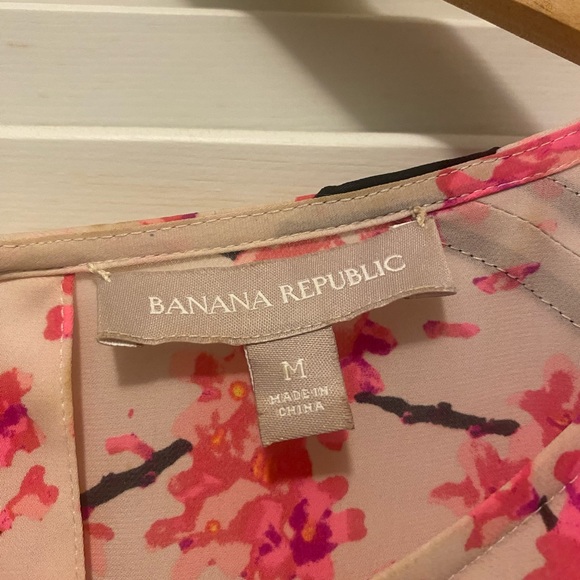 Womens Banana Republic blouse - Picture 3 of 4